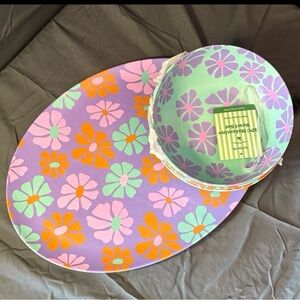 Melamine flower serving platter and 4 bowl set NWT